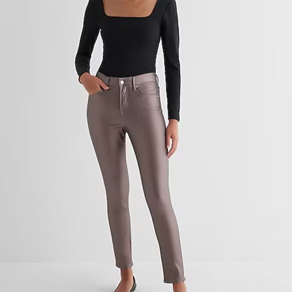 ✨ Express Mid-Rise Metallic Coated Skinny Jeans – Bronze (Size 8L) ✨ - Picture 1 of 14